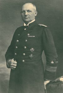 Max Schultz as Korvettenkapitän 1916. 